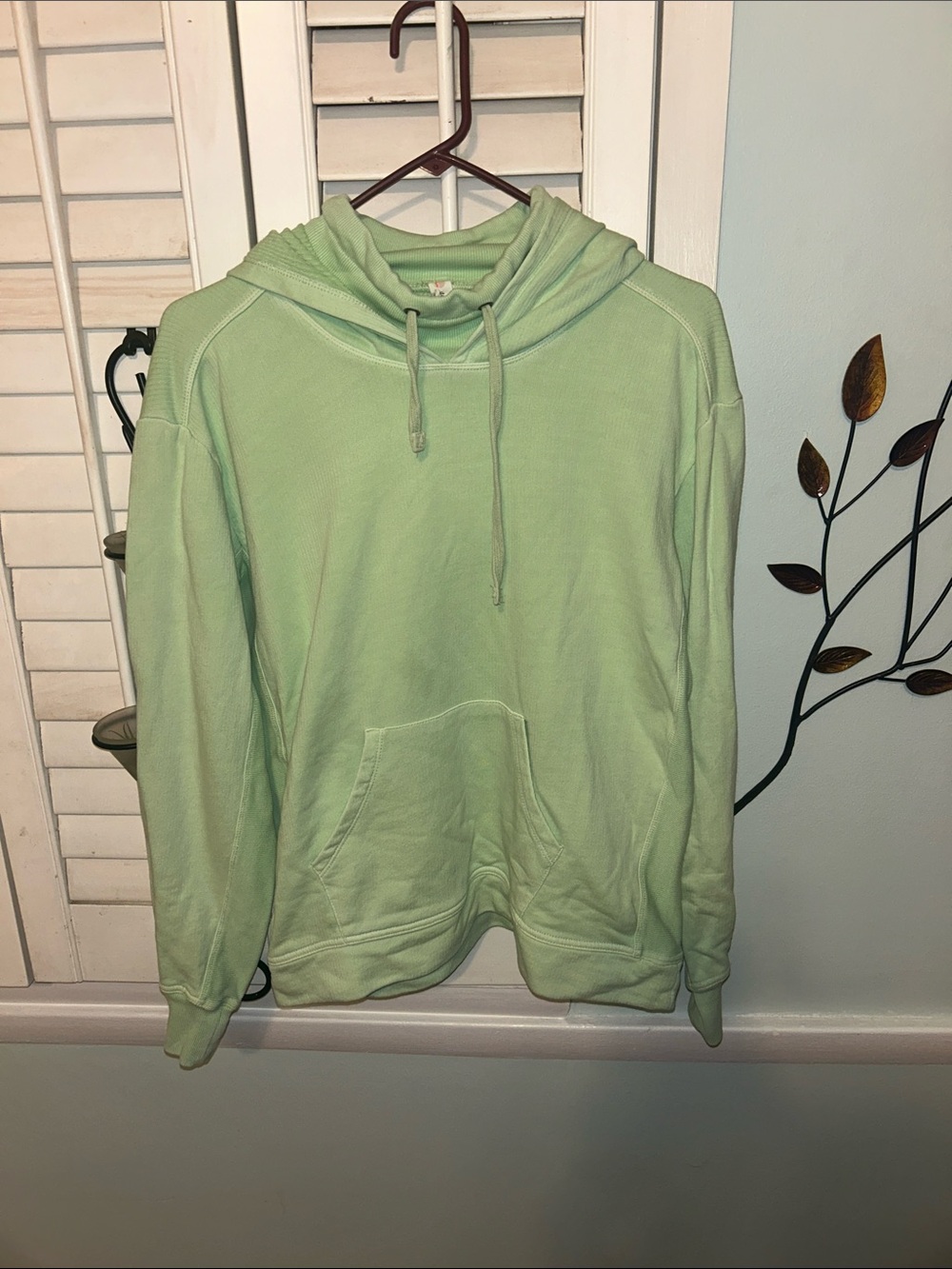 Men's Light Green Hoodie - Casual Layering